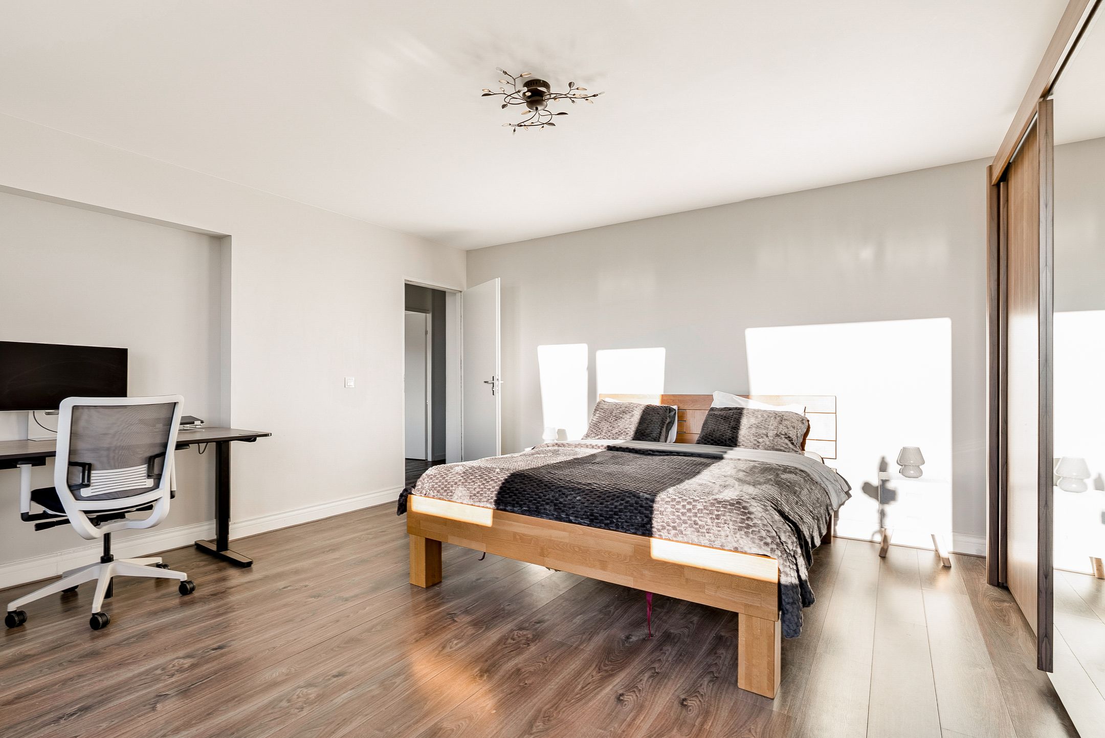 Photo 24 of J.T.P. Bijhouwerhof 79