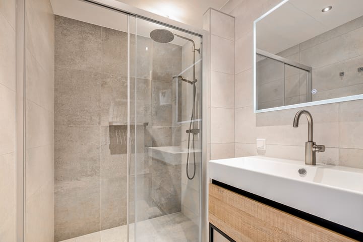 Foto 25 van J.T.P. Bijhouwerhof 79