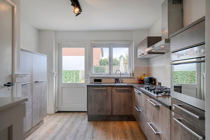 Photo 15 of Dorpsstraat 42