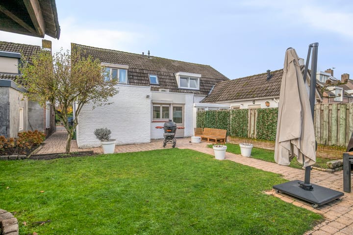 Photo 33 of Dorpsstraat 42