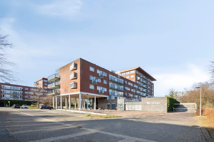 Photo 5 of De Oeverlanden 299