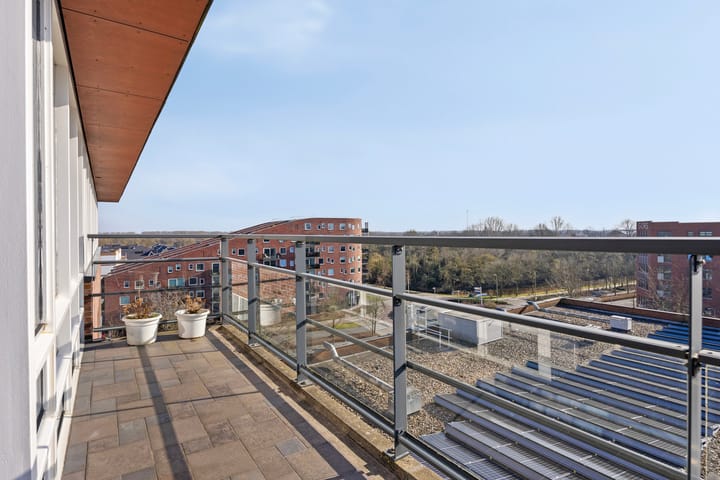 Photo 27 of De Oeverlanden 299