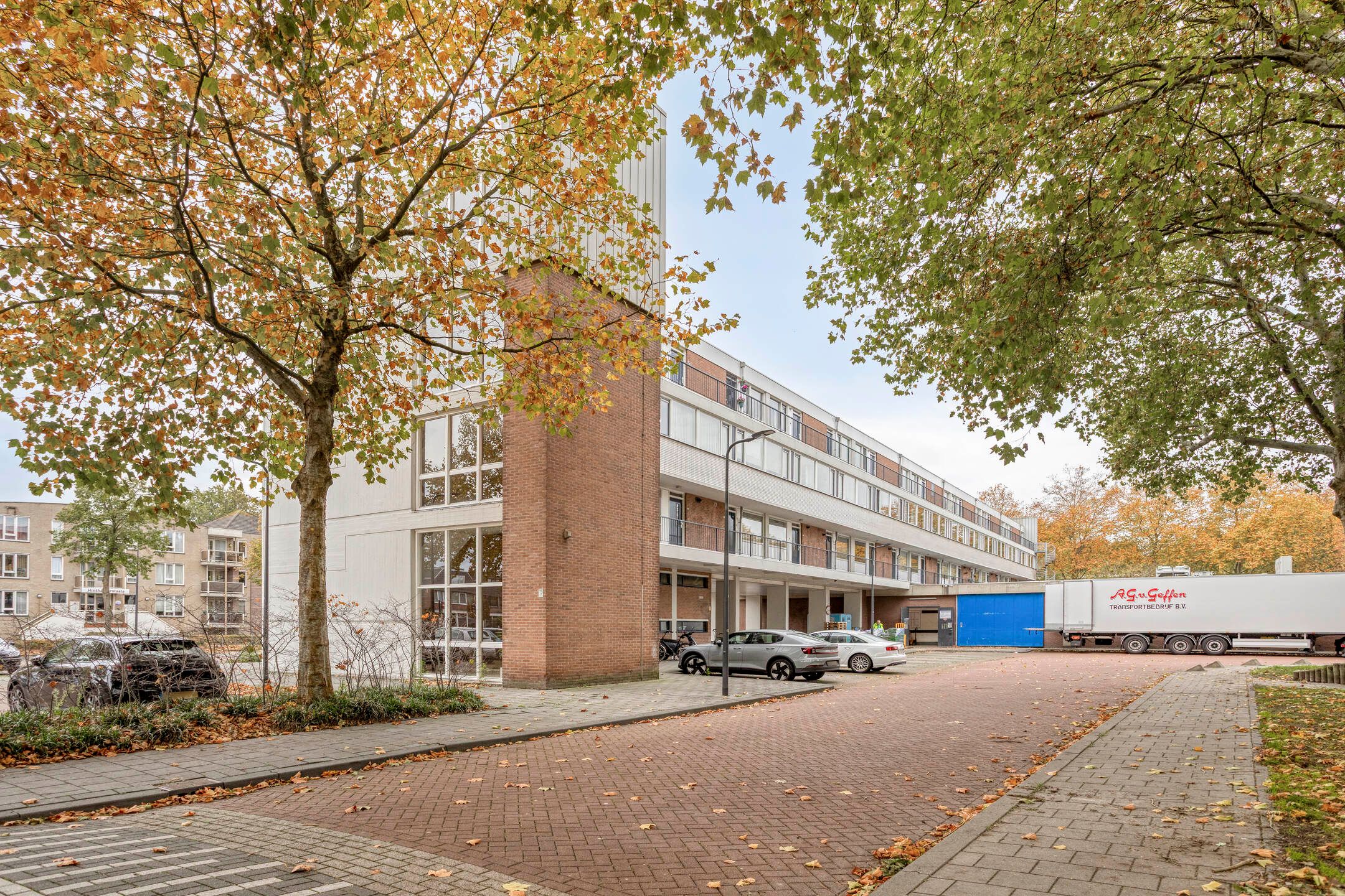 Photo 6 of Jan van Delftstraat 43