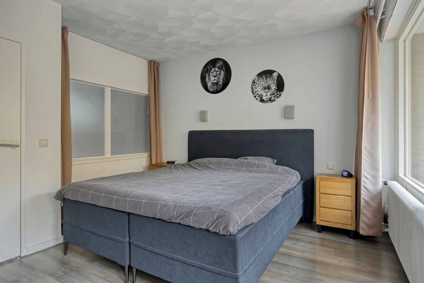 Photo 25 of Jan van Delftstraat 43