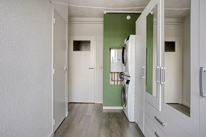 Foto 33 van Jan van Delftstraat 43