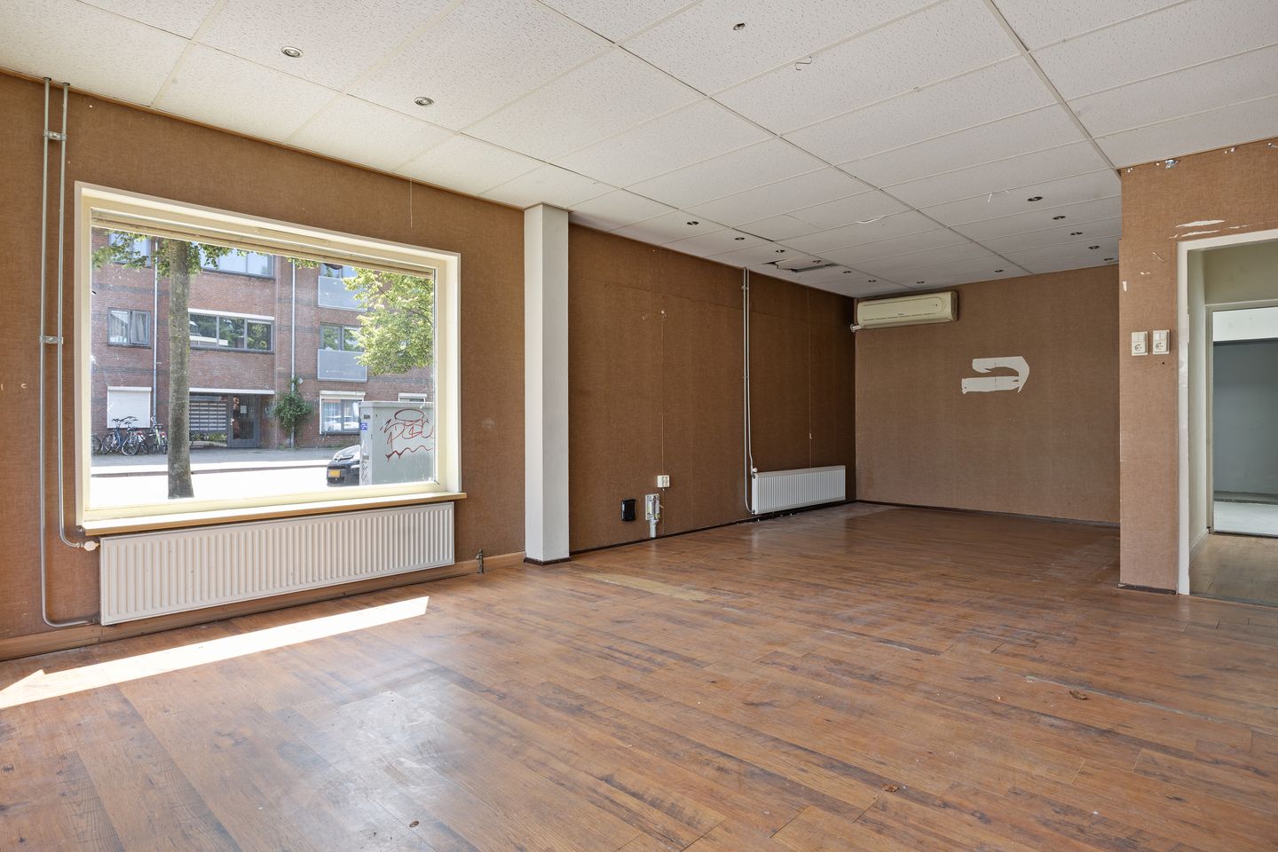 View photo 2 of Stationsstraat 90