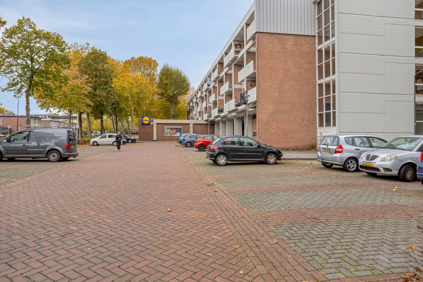 Photo 35 of Jan van Delftstraat 43