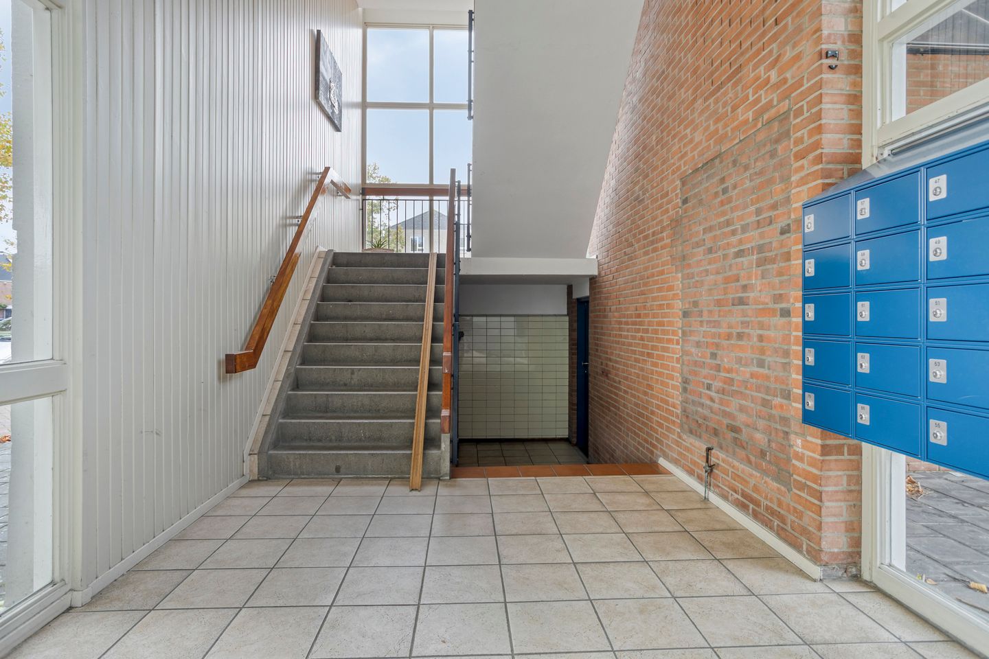 Photo 10 of Jan van Delftstraat 43