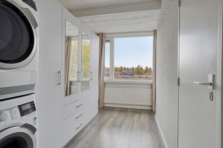 Foto 32 van Jan van Delftstraat 43