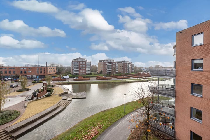 Photo 2 of Mevrouw De Rooweg 25