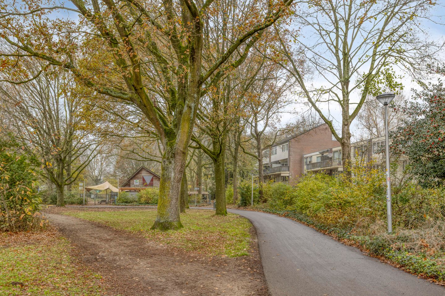 Foto 34 van Doornenburg 724