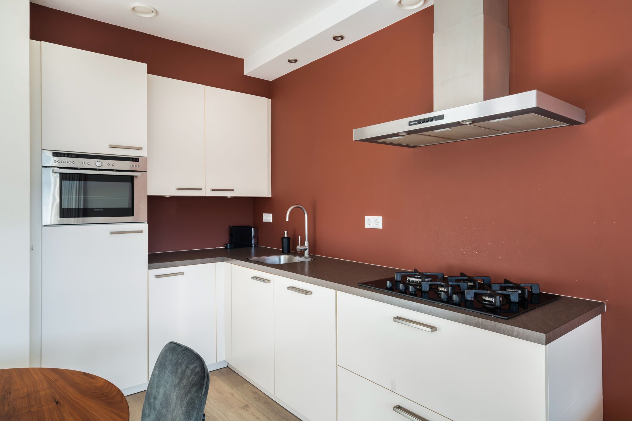 Foto 3 van Weegbree 85