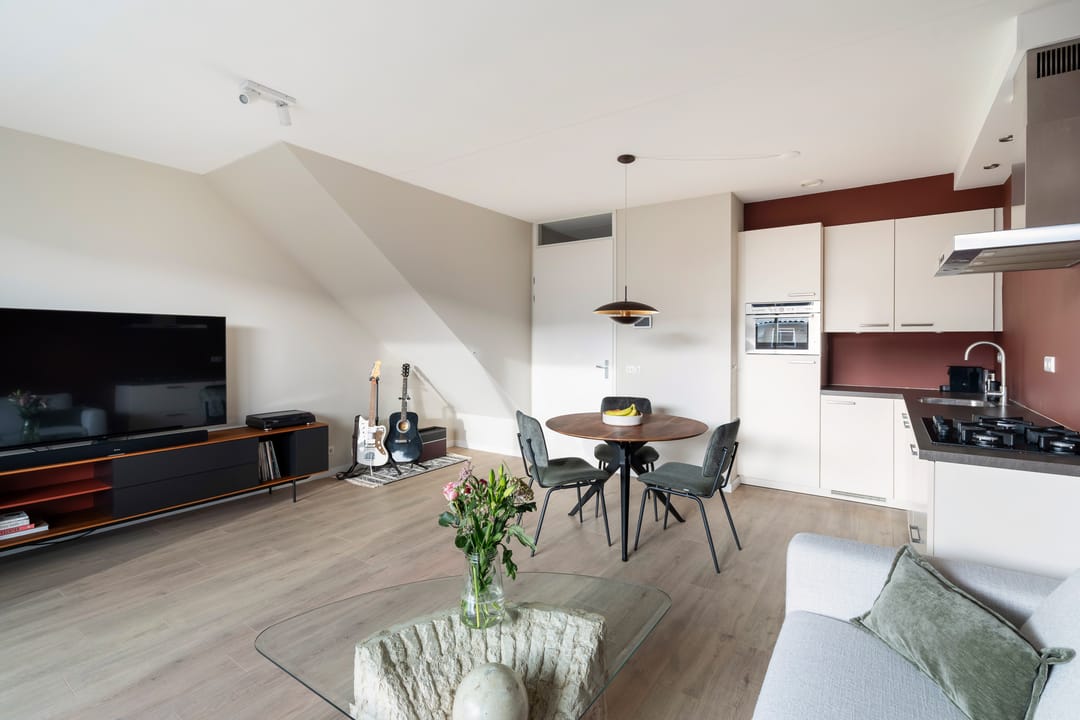 Foto 8 van Weegbree 85