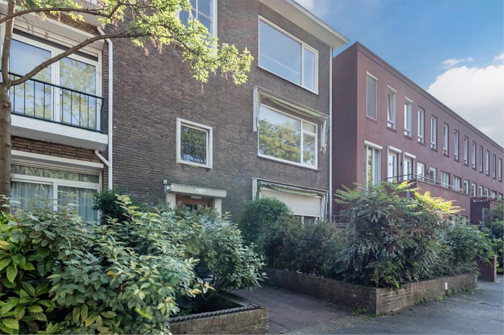 Photo 5 of Amalia van Solmsstraat 62
