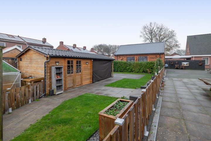 Photo 34 of Julianastraat 46