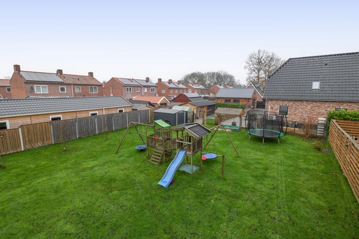 Photo 36 of Julianastraat 46