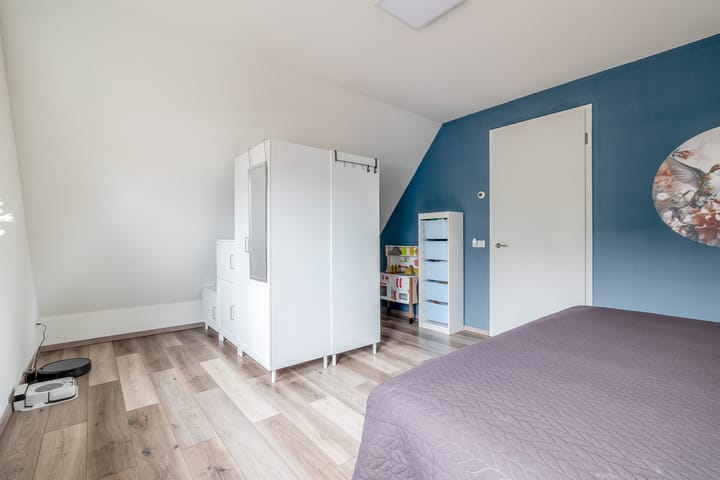 Photo 32 of Julianastraat 46