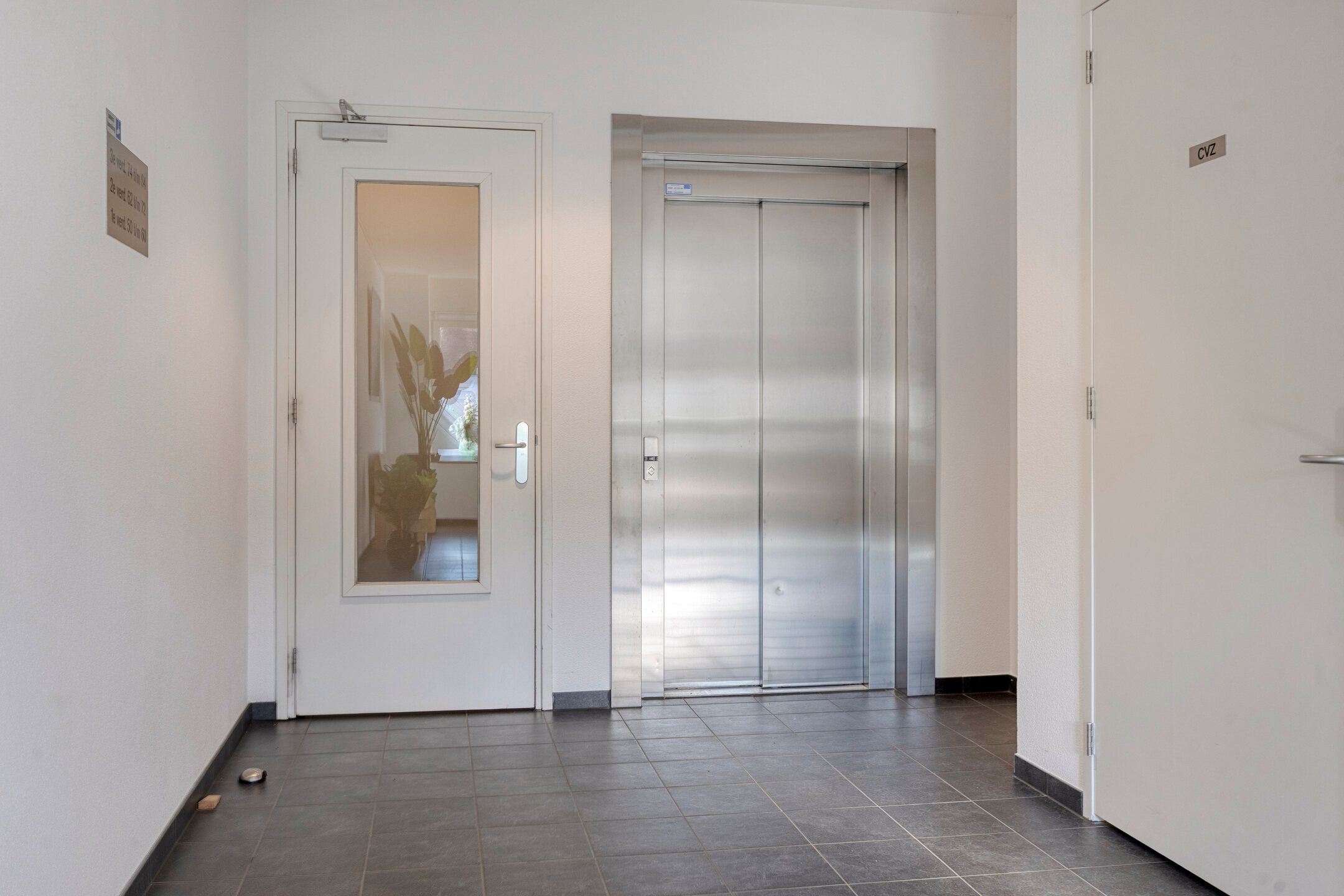 Photo 24 of Molenwal 84