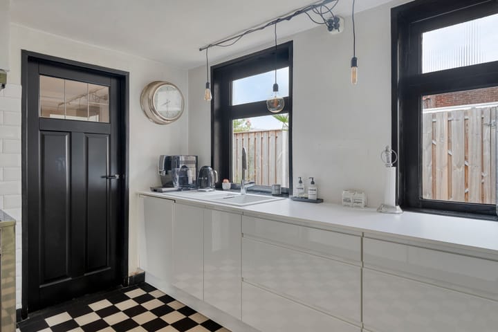 Foto 13 van Zuid-Oosterstraat 63