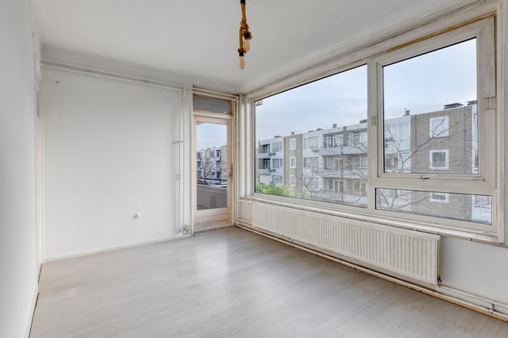 Photo 4 of St. Ignatiusstraat 26-A