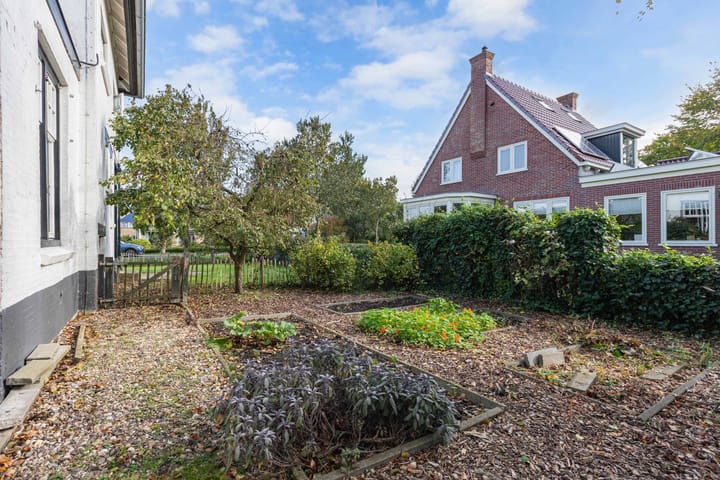 Foto 61 van Seerp van Galemawei 33