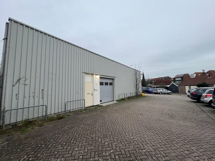 Plein 13 35, Wormerveer