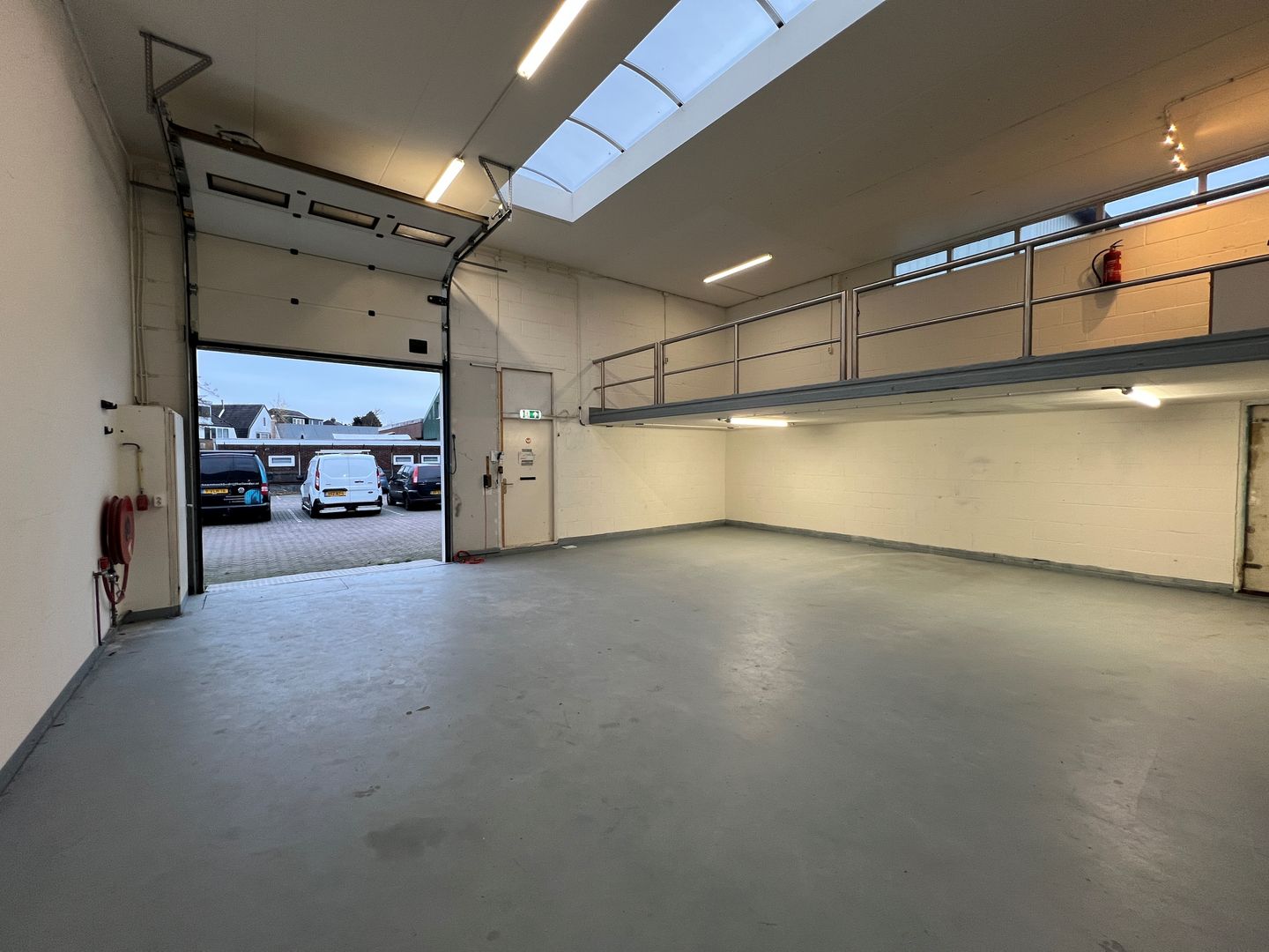 View photo 5 of Plein 13 35