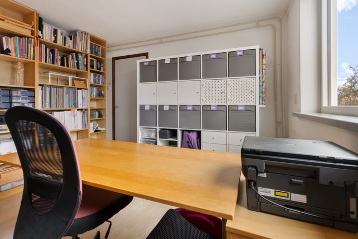 Photo 25 of Van der Duyn van Maasdamlaan 18