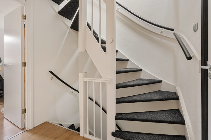 Photo 27 of Van der Duyn van Maasdamlaan 18