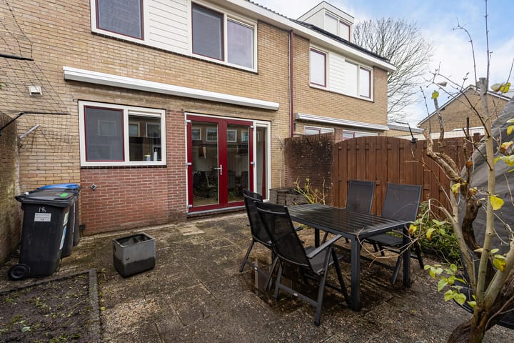 Photo 13 of Van der Duyn van Maasdamlaan 18