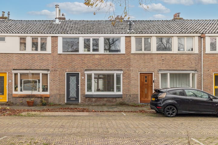 C.W.Bruinvisstraat 11