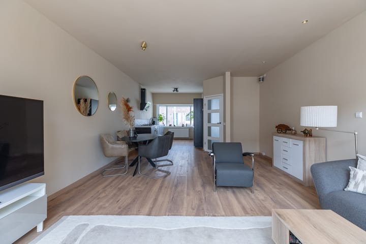 Photo 8 of C.W.Bruinvisstraat 11