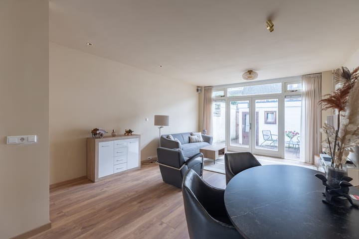 Photo 5 of C.W.Bruinvisstraat 11