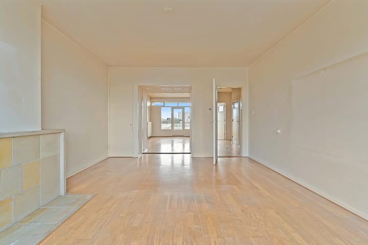 Photo 4 of Parelmoerhorst 220