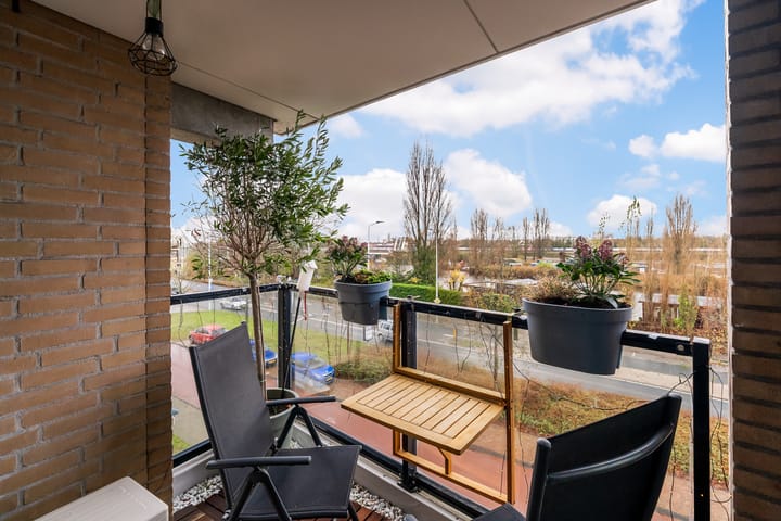 Photo 2 of Louis Armstronglaan 51