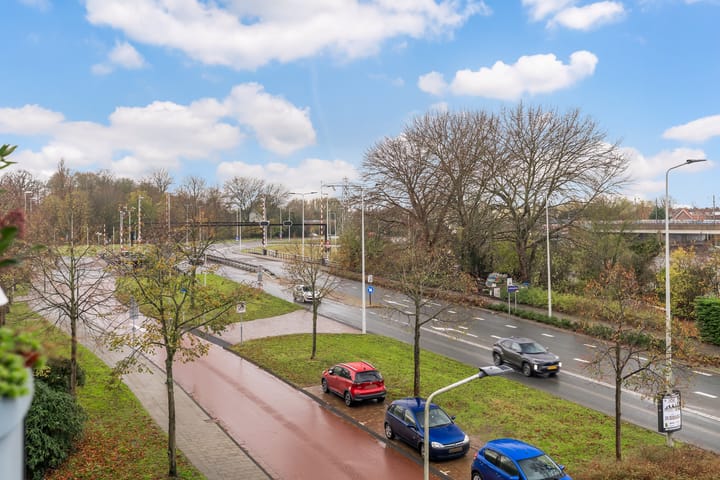 Photo 24 of Louis Armstronglaan 51