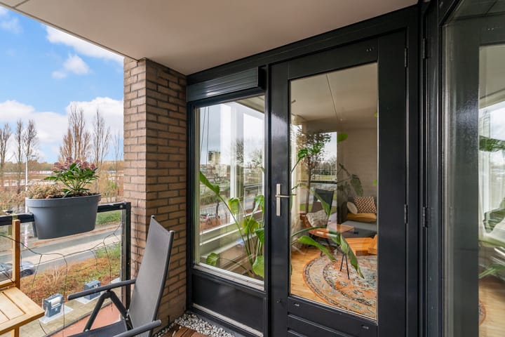 Photo 19 of Louis Armstronglaan 51