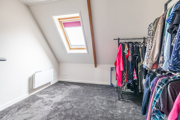 Photo 37 of Hearewei 20