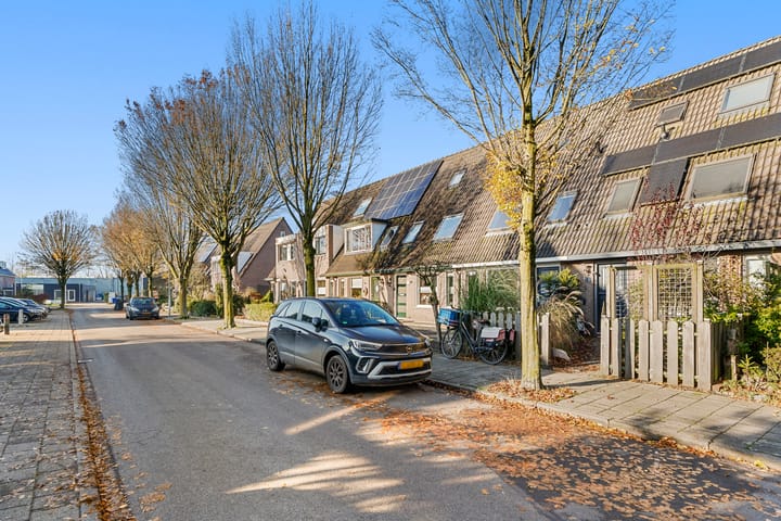 Photo 4 of Bereklauw 34