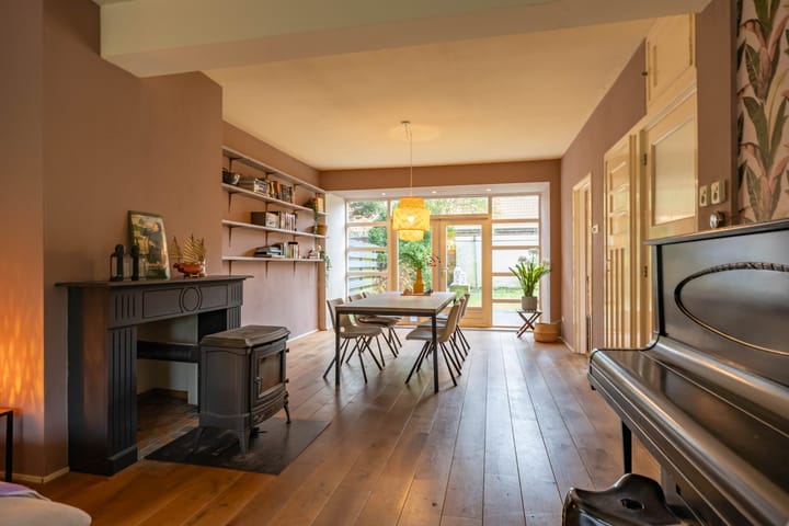 Foto 15 van Molukkenstraat 40