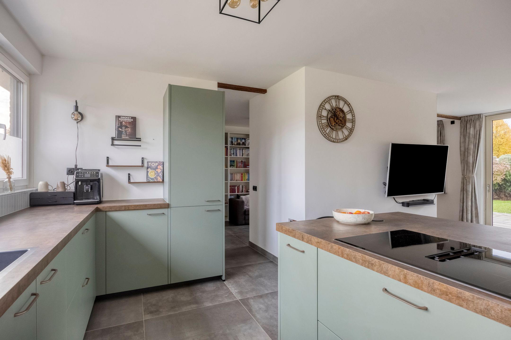 Foto 3 van Burgemeester H Houtkoperlaan 35