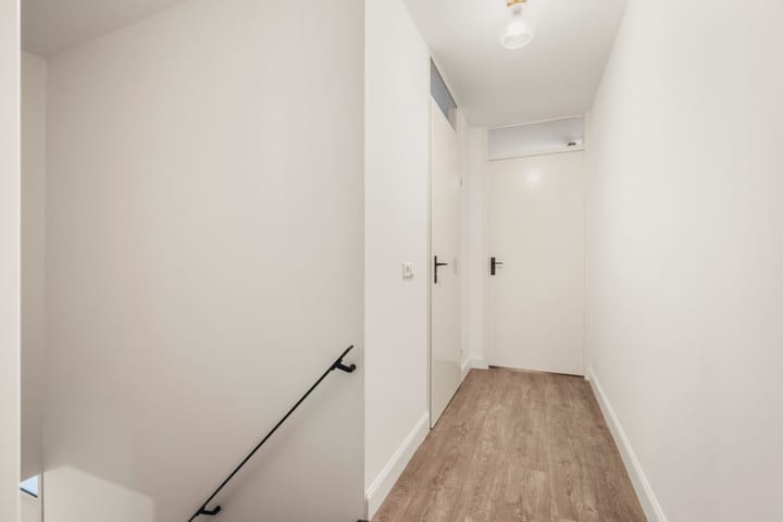 Photo 12 of De Muy 161