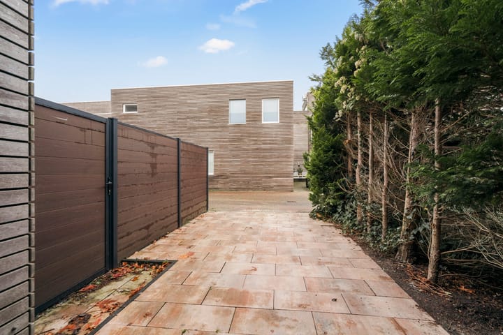 Photo 29 of De Muy 161