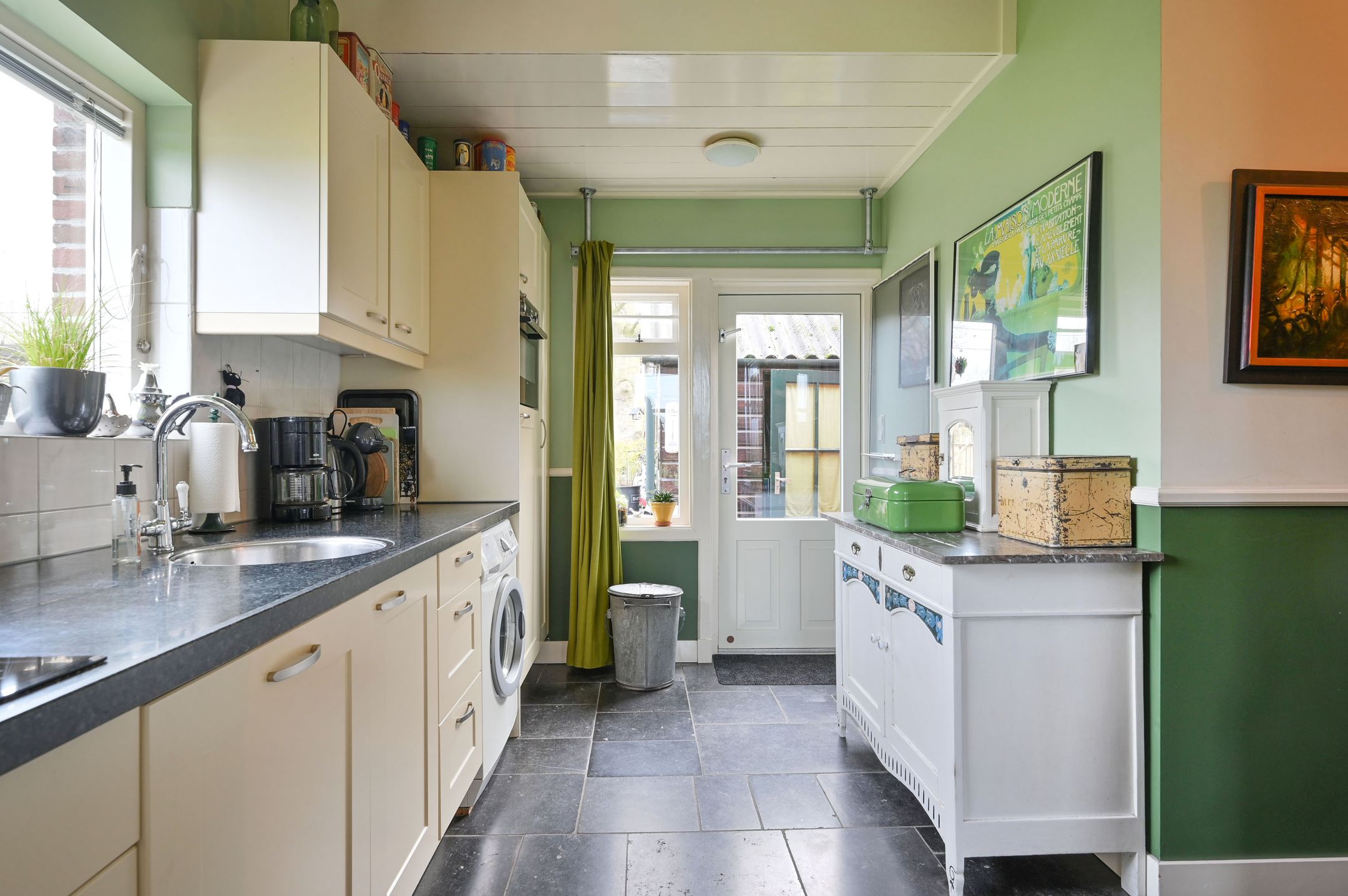 Photo 18 of Koningin Wilhelminaweg 407