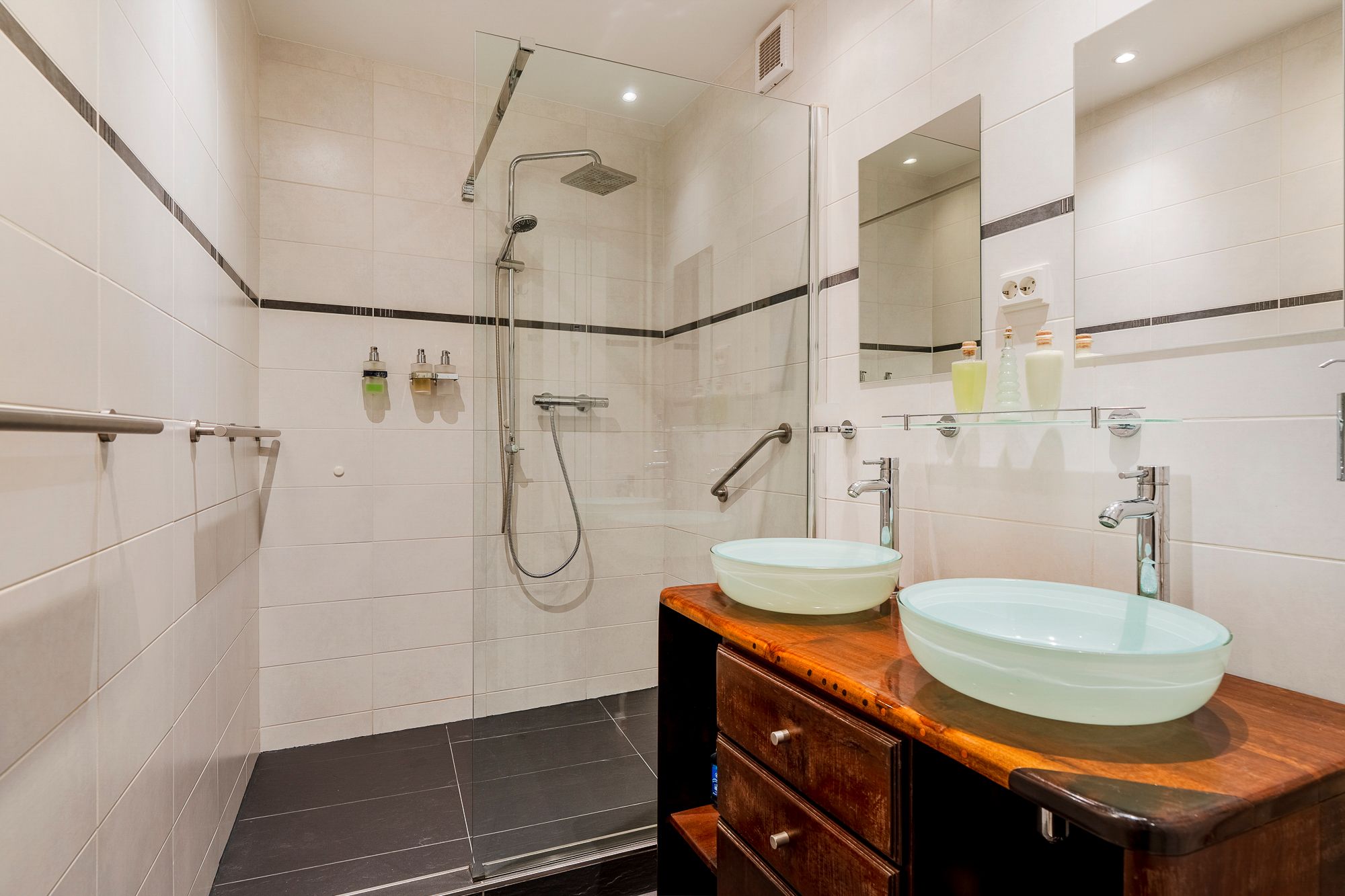 Foto 33 van Landréstraat 577