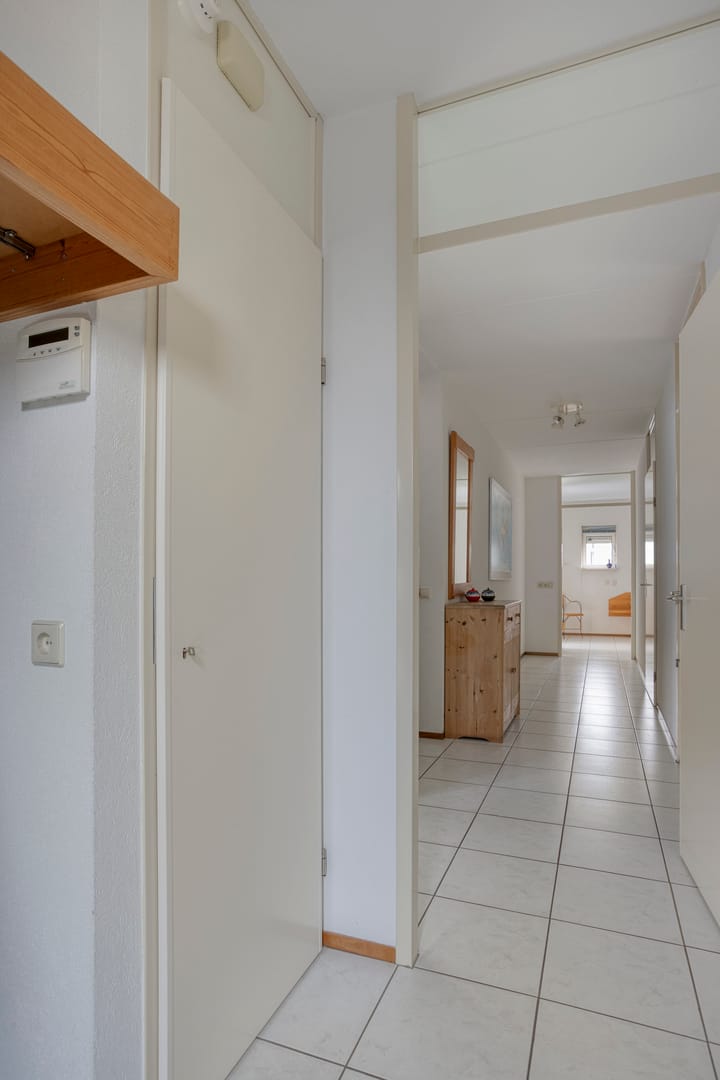 Photo 3 of Tormentil 40