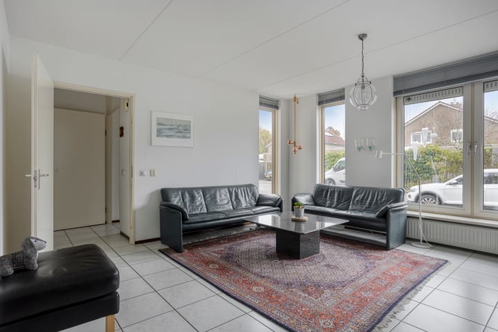 Photo 11 of Tormentil 40