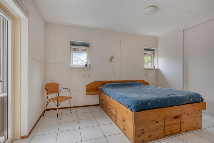 Photo 22 of Tormentil 40