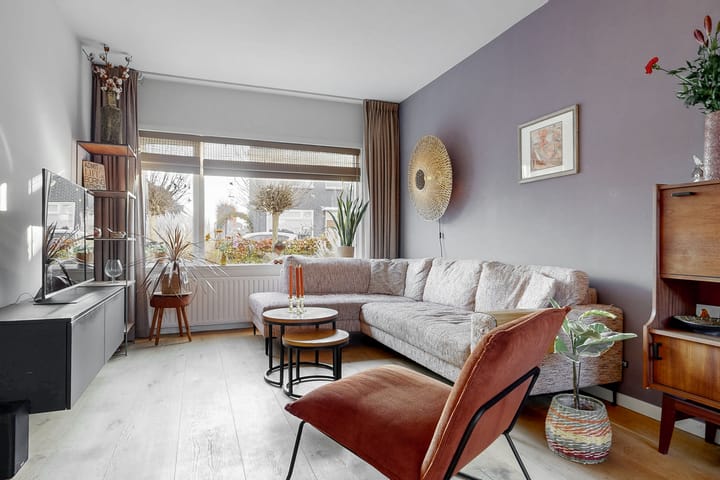 Photo 8 of Tulpstraat 12