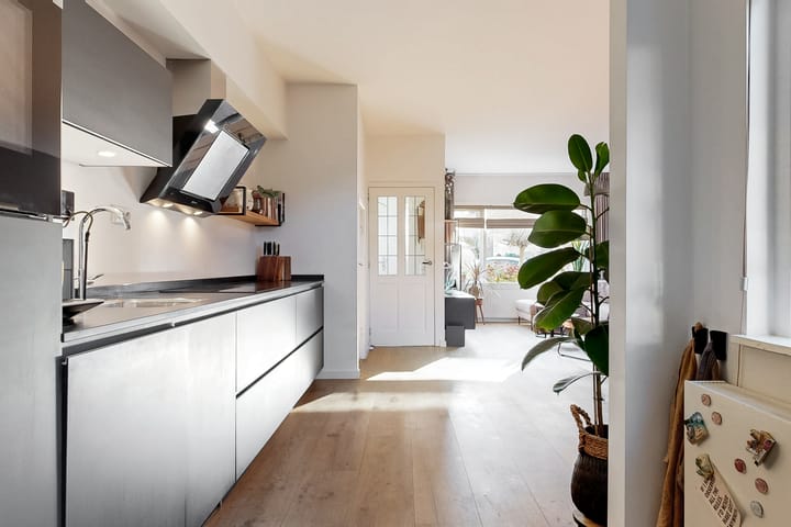 Photo 10 of Tulpstraat 12